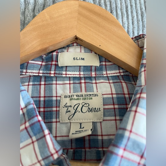 J. Crew - Slim Secret Wash Organic Cotton Poplin Shirt - Picture 3 of 4